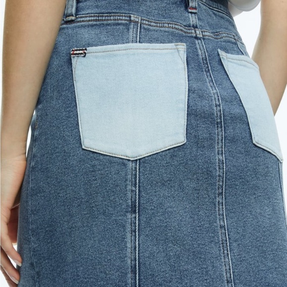 This is an Alice + Olivia Rye two-tone denim maxi skirt NWT size 25 - Picture 6 of 9